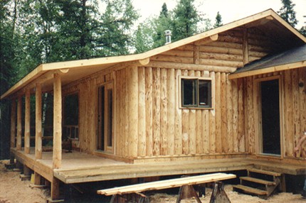 How to build a vertical log cabin